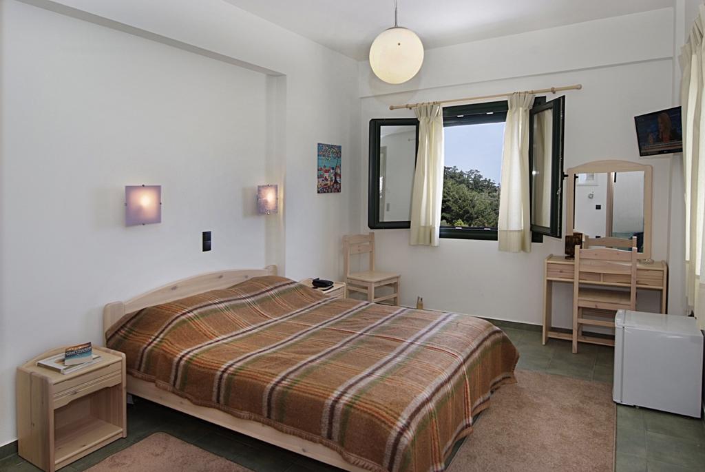 Eri Rooms To Let Raches  ห้อง รูปภาพ